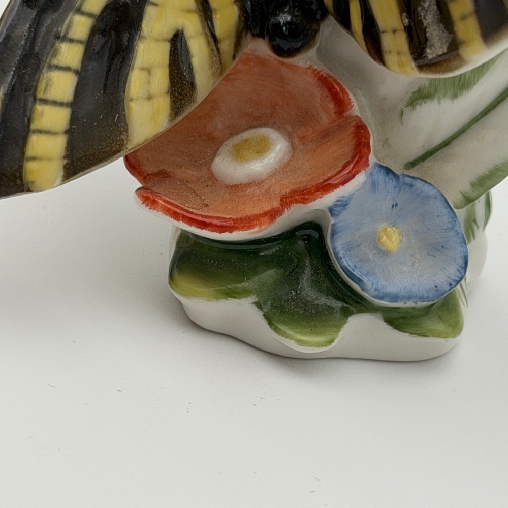 Vintage Karl Ens Porcelain Figurine Blue Yellow Butterflies on Flowers 4.5" RARE - Picture 2 of 15